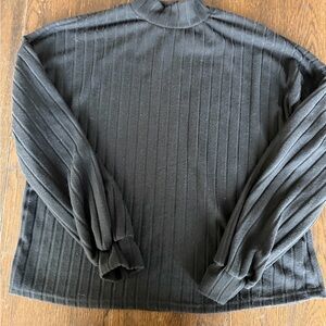 Source Unknown Black Turtleneck Sweater